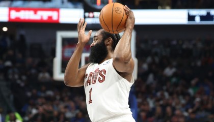 半岛·BOB官方网站-拖布谈哈登：他能看到场上的一切 基本就是把分直接送到你手里