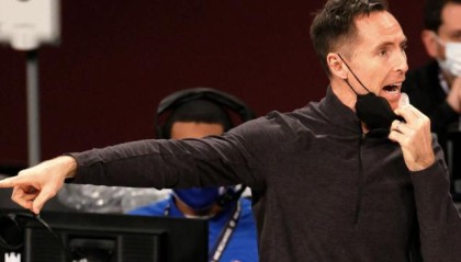 半岛体育-训练中继续强调防守问题 纳什：这才是重中之重