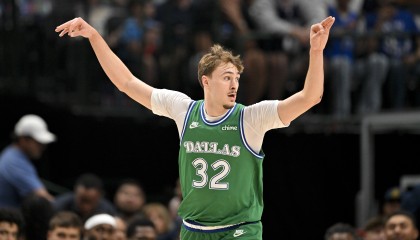 半岛体育-弗拉格谈隔扣大洛：这大概是我今年最喜欢的一次扣篮